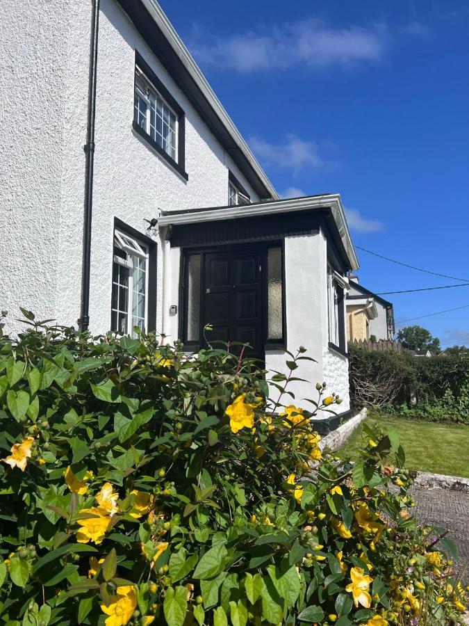 Beautiful Cottage With Gardens, Patio & Fireplace Dromahair Exterior photo